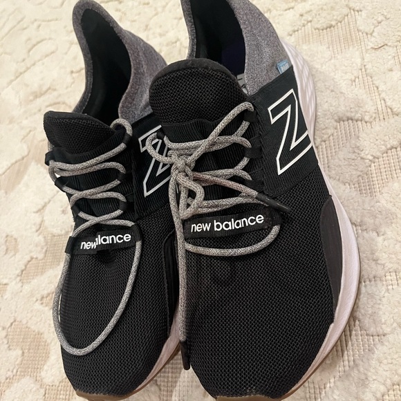 New Balance Black and Gray Athletic Shoes - Picture 1 of 7